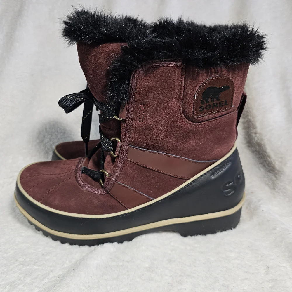 Sorel cozy chic